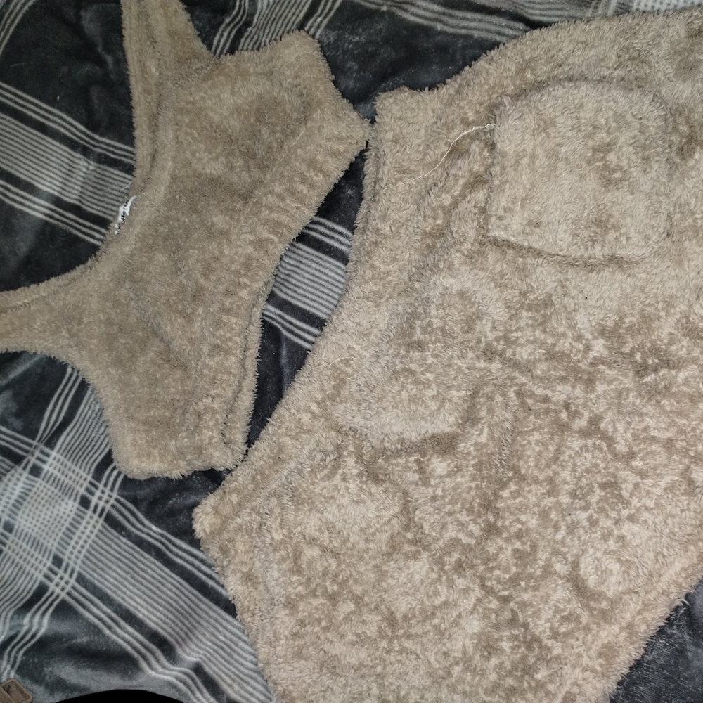 Two piece set